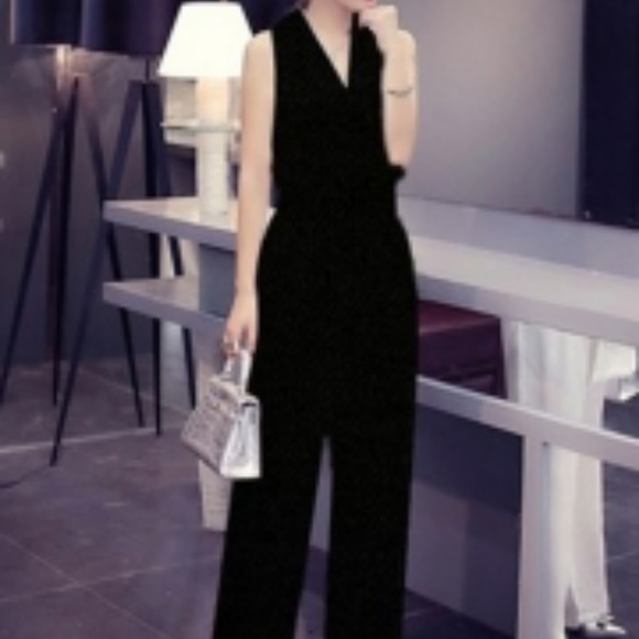 Urban Outfitters Pants - Deep V neck gathered jumpsuit